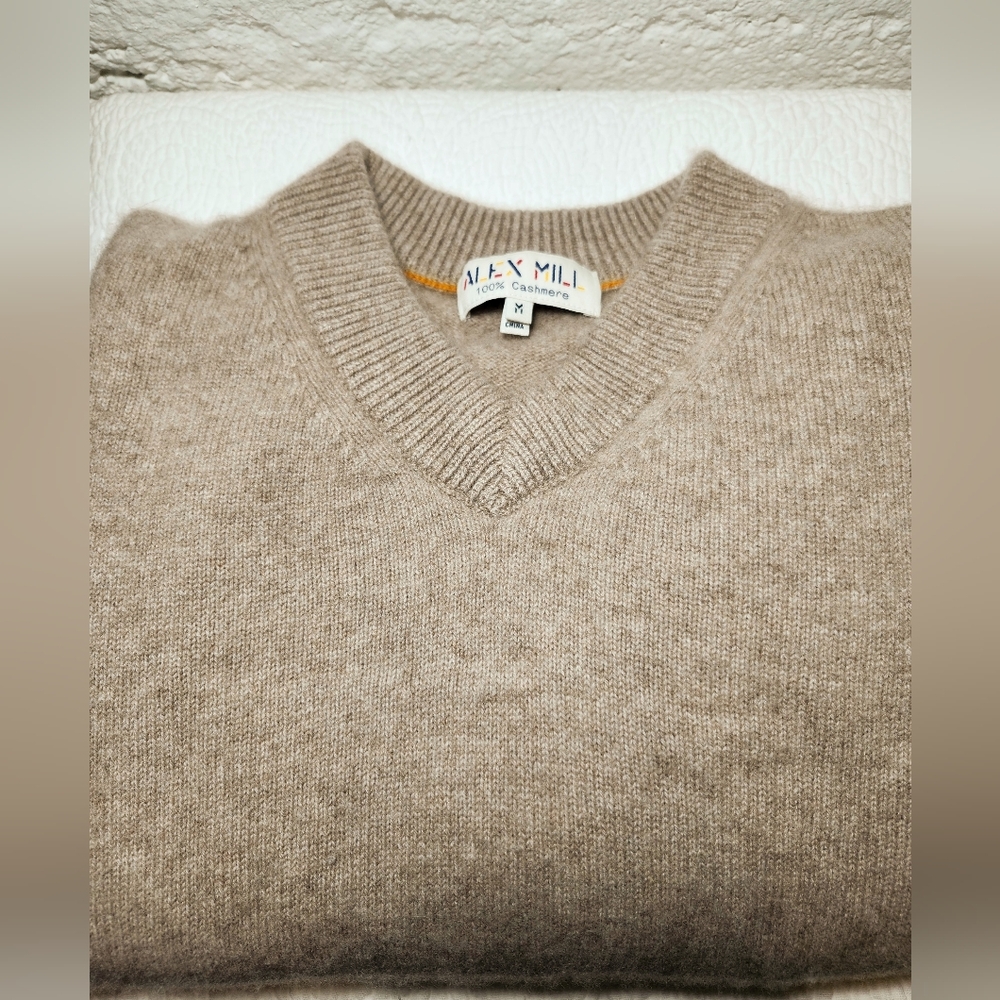 100% Cashmere ALEX MILL Women's Tan Sweater. Size M